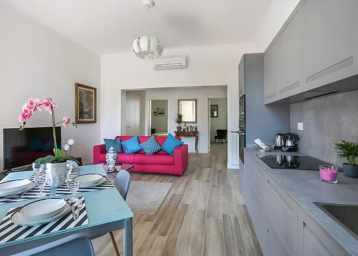 Family Great Location In Apartament *