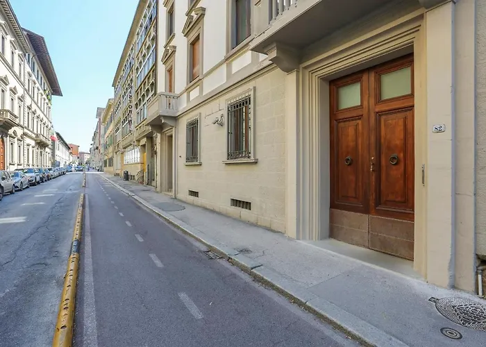 Family Great Location In Florencja